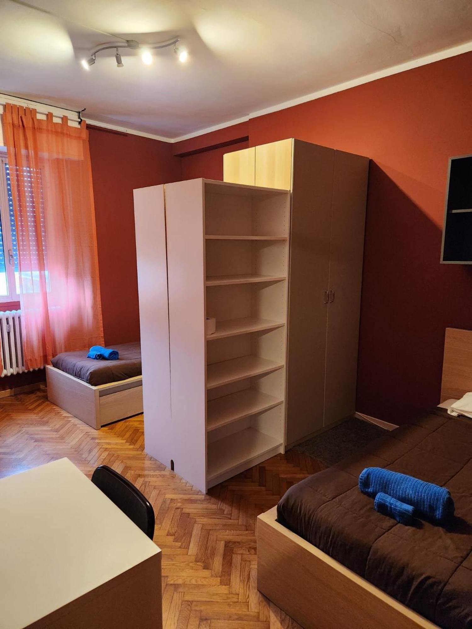 Guesthouse - Metro M1 Sesto Rondo Sesto San Giovanni Bagian luar foto