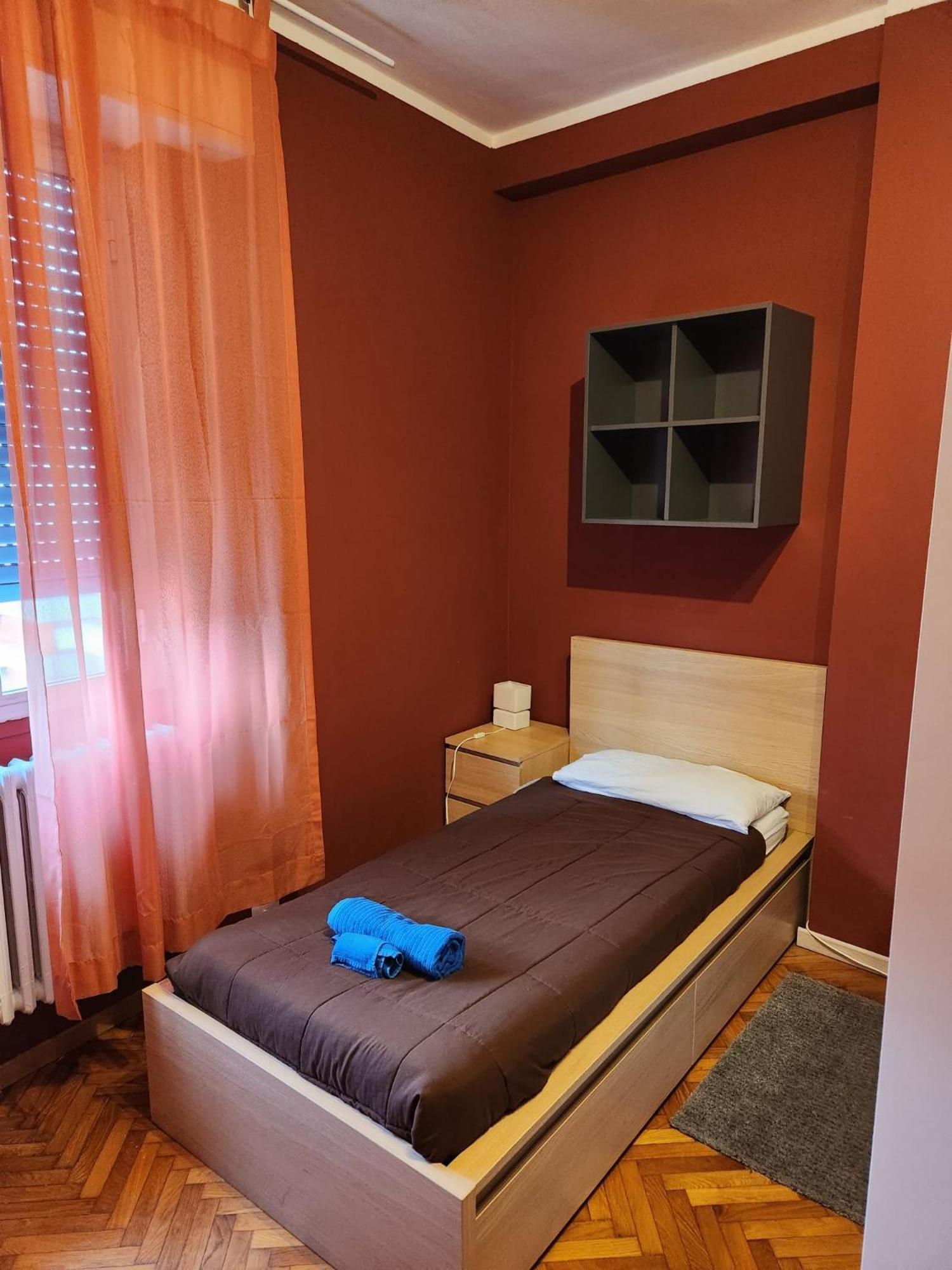 Guesthouse - Metro M1 Sesto Rondo Sesto San Giovanni Bagian luar foto